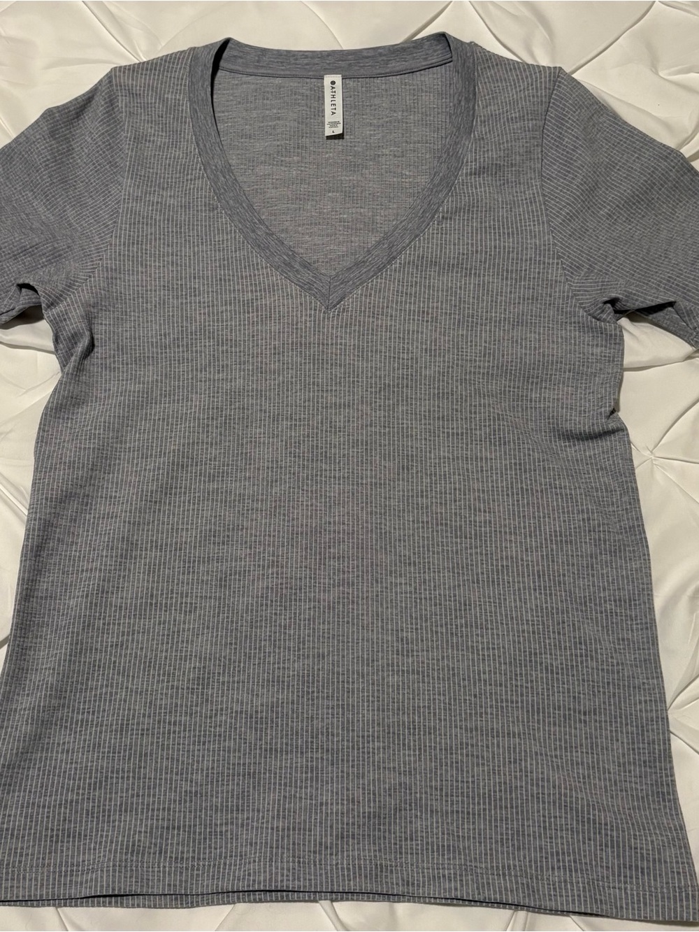 Athleta Renew Seamless V-Neck Workout Tee, Heather Grey, Size Large